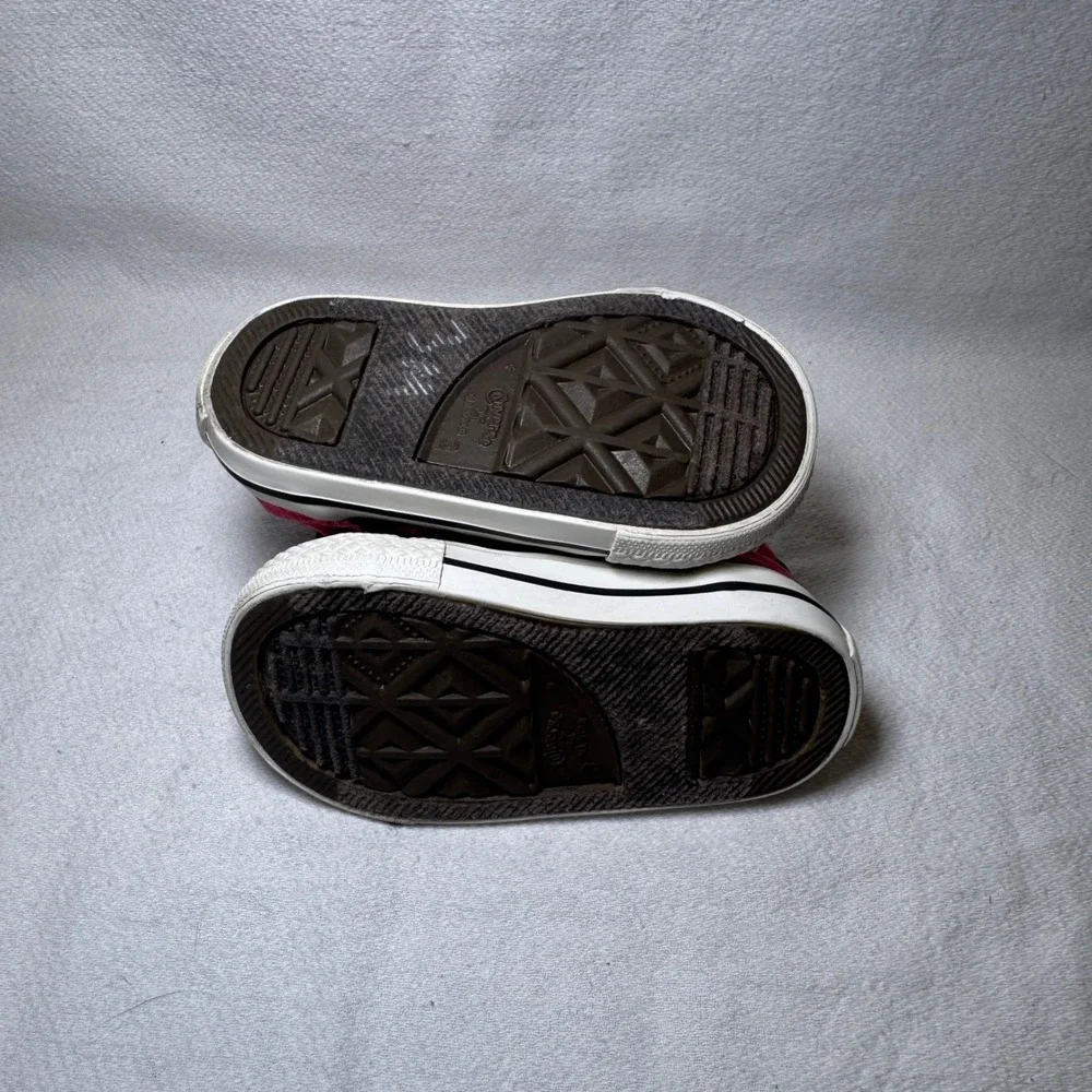 Converse gently used